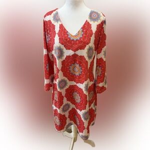 Red and White Large Pattern Floral Mini 70’s Mod Dress Size Small